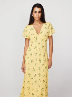 Effie Buttercup Rosebud Midi Dress -New Modern Dress Sales effie buttercup rosebud midi dress by kitri studio 44069149901100